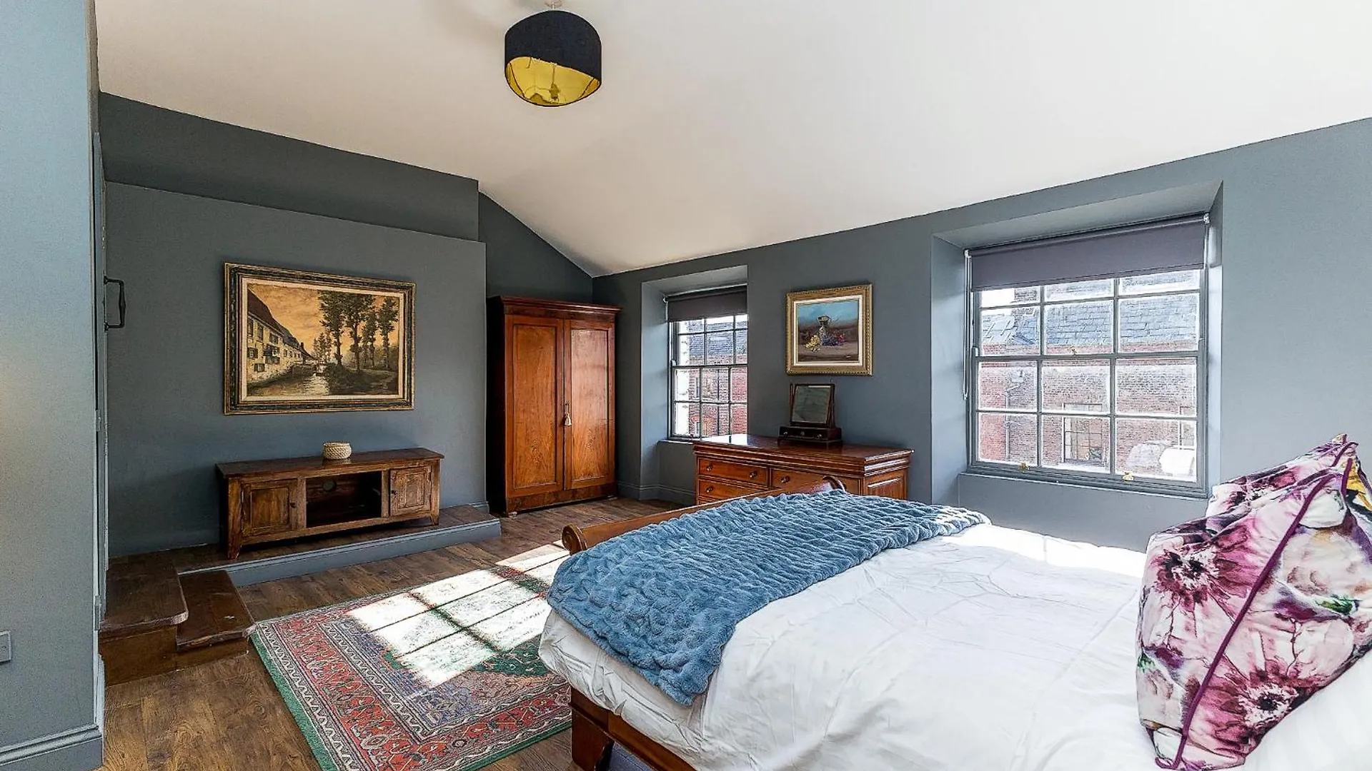 Connaught Apartment, 7 Henrietta Street, Dublin City Centre Apartment